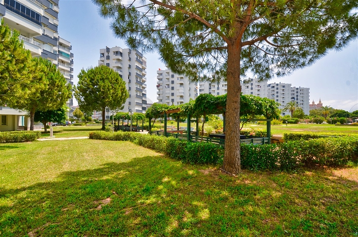 3+1 apartment in the residential area of Kemeragzy - Antalya 