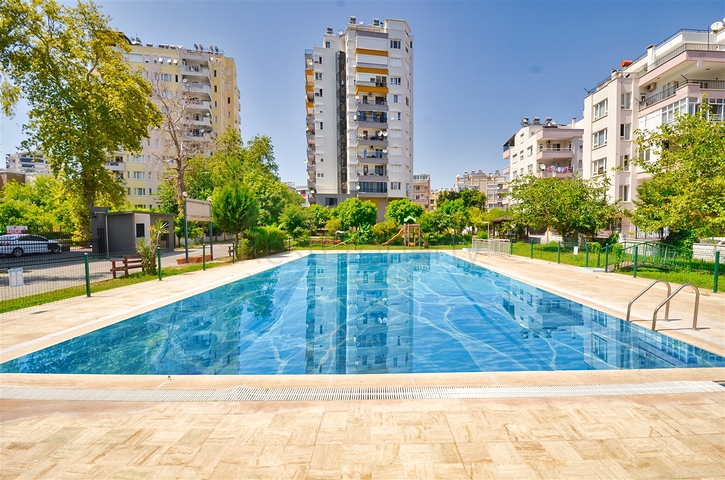 3+1 apartment in Caglayan - Antalya neighborhood 