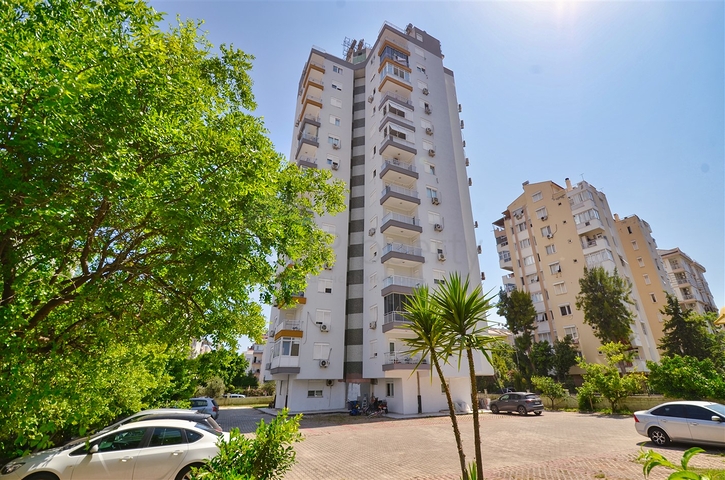 3+1 apartment in Caglayan - Antalya neighborhood 