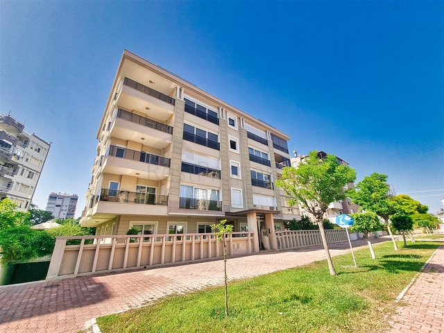 3+1 and 4+1 apartments in Caglayan - Antalya neighborhood 