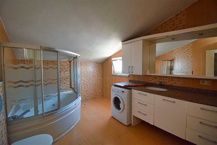 6+2 duplex apartment in Antalya city center 