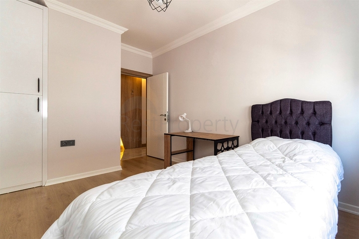 A 2+1 apartment in the Kyzylaryk - Antalya neighborhood 