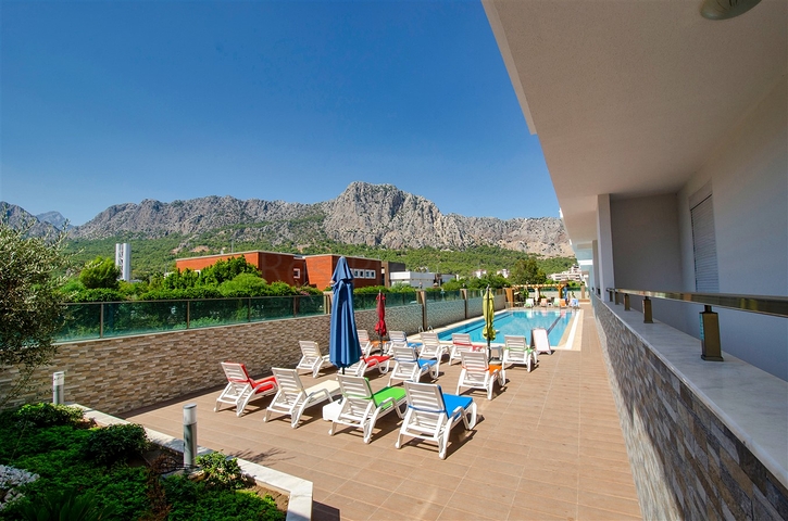 1+1 apartment in Sarysu -Antalya neighborhood 