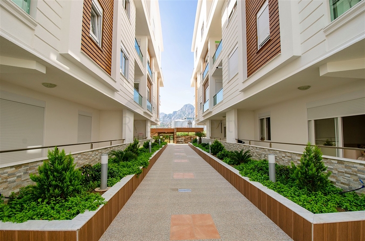 1+1 apartment in Sarysu -Antalya neighborhood 