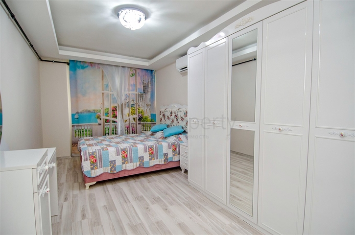 1+1 apartment in Sarysu -Antalya neighborhood 