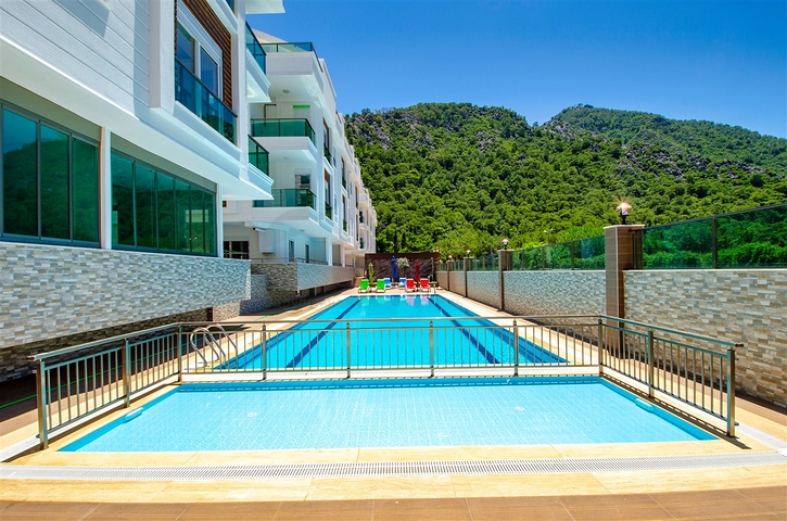 1+1 apartment in Sarysu -Antalya neighborhood 
