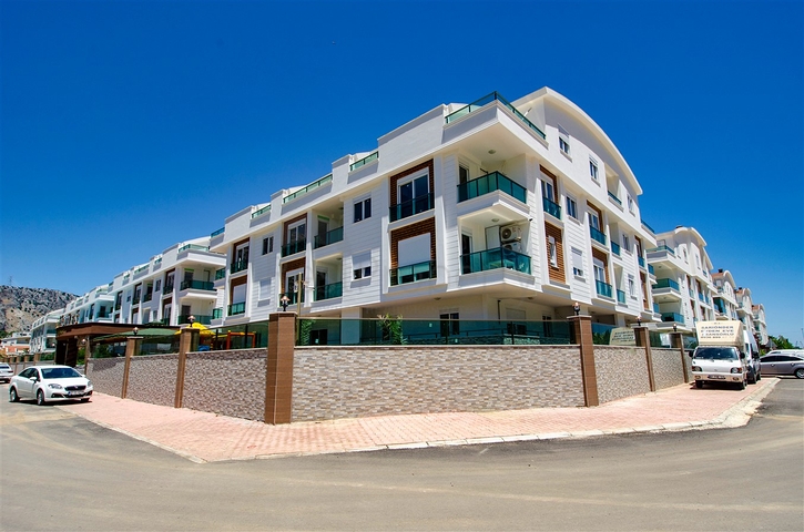 1+1 apartment in Sarysu -Antalya neighborhood 