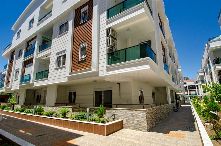 1+1 apartment in Sarysu -Antalya neighborhood 