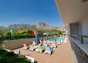 1+1 apartment in Sarysu -Antalya neighborhood 