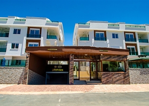 1+1 apartment in Sarysu -Antalya neighborhood 