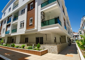 1+1 apartment in Sarysu -Antalya neighborhood 