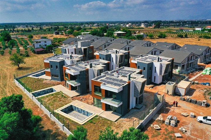 4+1 villas in the area of Doshemealti - Antalya 