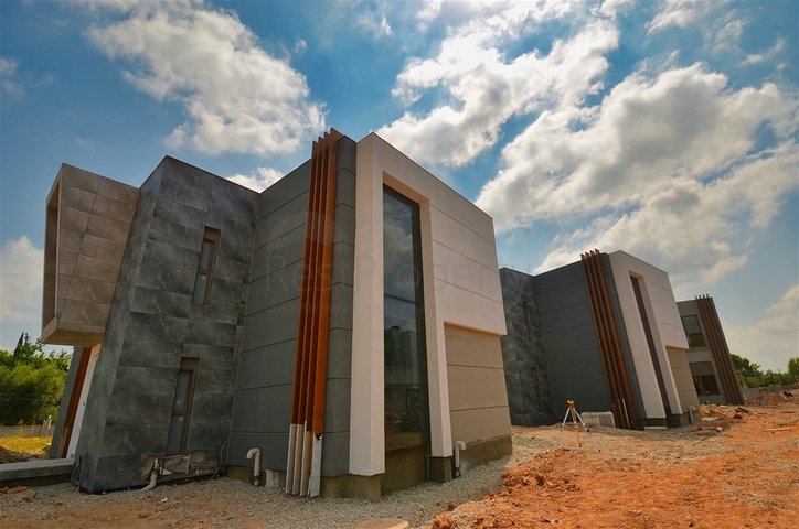 4+1 villas in the area of Doshemealti - Antalya 