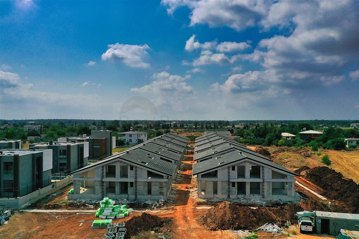 4+1 villa in Doshemealti - Antalya area 