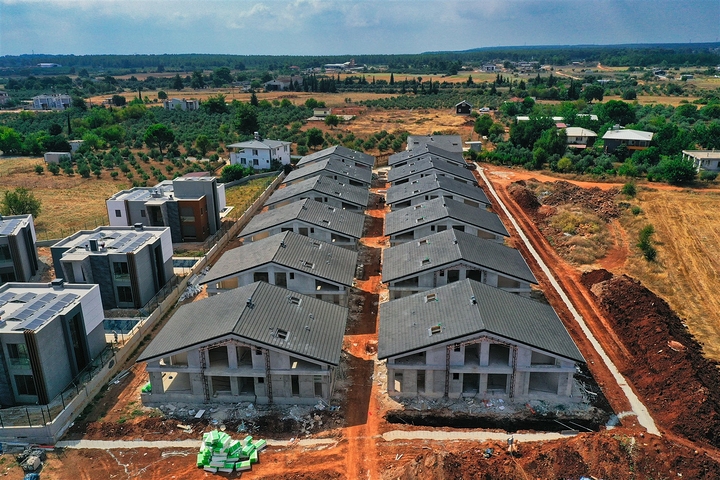 4+1 villa in Doshemealti - Antalya area 