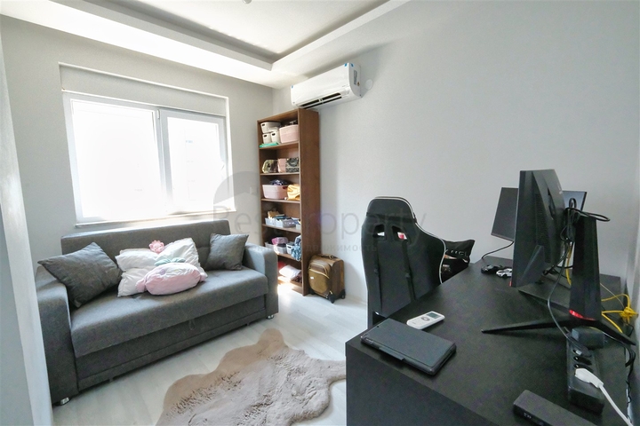 A 2+1 apartment in the Kyzylaryk - Antalya neighborhood 