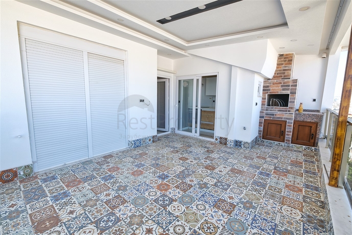 4+1 duplex apartment in Antalya city center  4+1 duplex apartment in Antalya city center