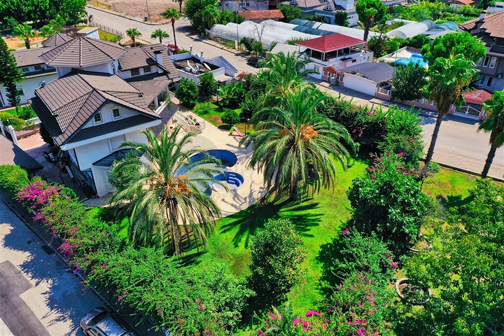 7+1 villa in Kemer - Antalya area 