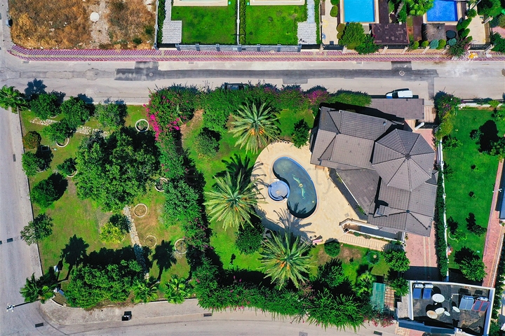 7+1 villa in Kemer - Antalya area 