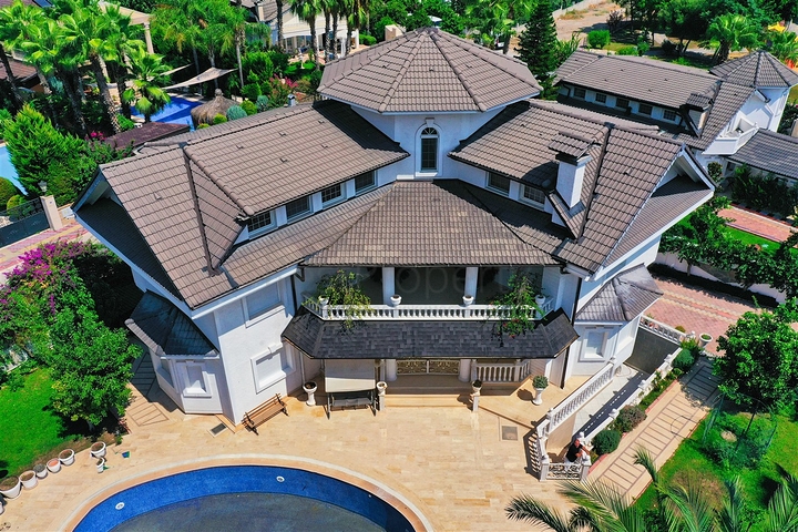 7+1 villa in Kemer - Antalya area 