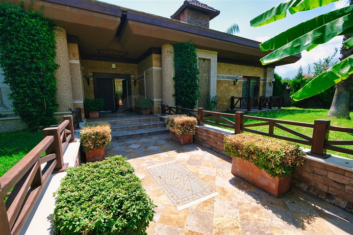 5+1 villa in Kemer - Antalya area 