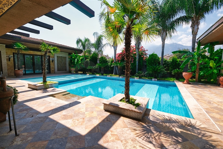 5+1 villa in Kemer - Antalya area 