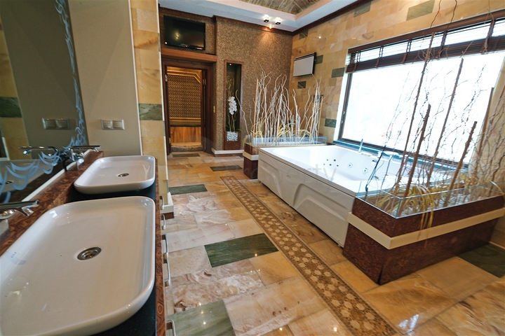 5+1 villa in Kemer - Antalya area 