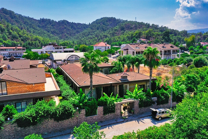5+1 villa in Kemer - Antalya area 
