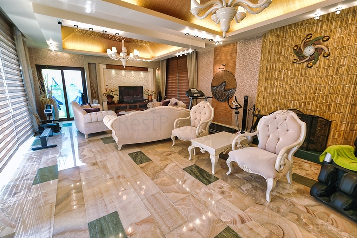5+1 villa in Kemer - Antalya area 