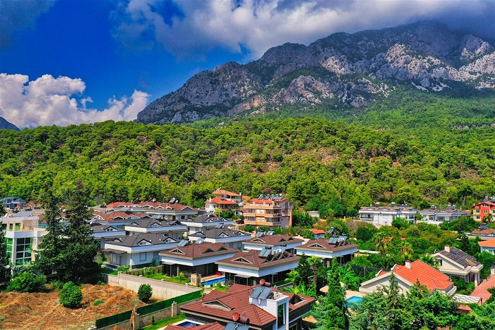  3+1 townhouse in Kemer - Antalya area 