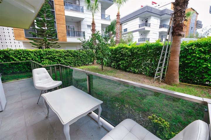 A 2+1 apartment in Ermenek Antalya neighborhood 