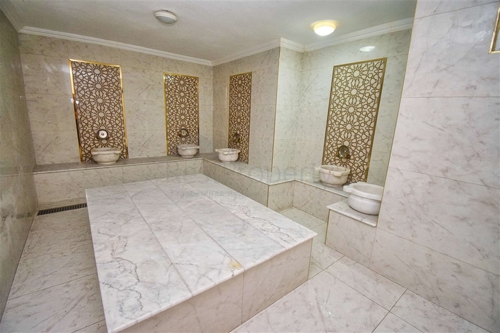 A 2+1 apartment in Ermenek Antalya neighborhood 