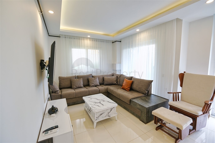 A 2+1 apartment in Ermenek Antalya neighborhood 