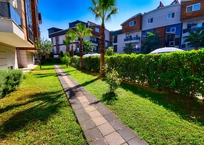 A 2+1 apartment in Ermenek Antalya neighborhood 