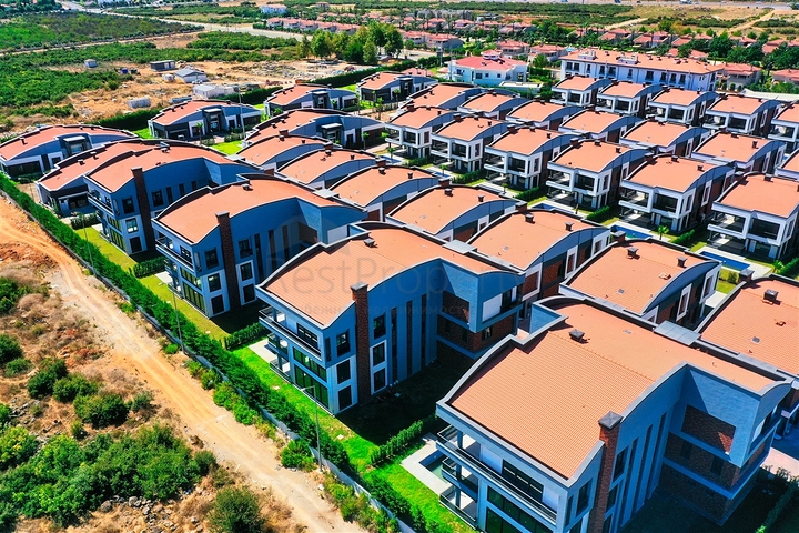 Premium class villas in the area of Doshemealti - Antalya 