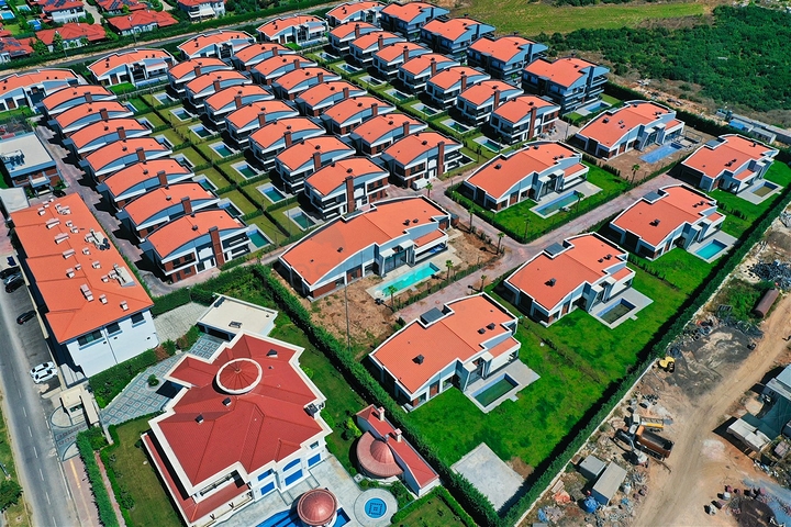 Premium class villas in the area of Doshemealti - Antalya 