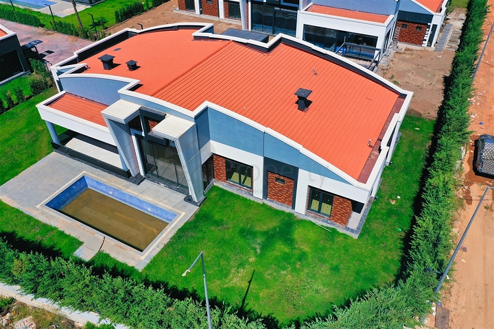 Premium class villas in the area of Doshemealti - Antalya 