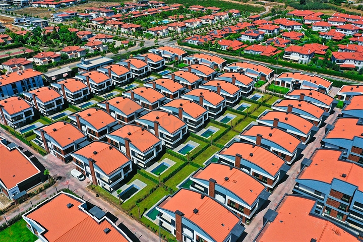 Premium class Villas in Doshemealti Antalya 