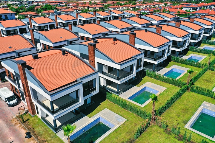 Premium class Villas in Doshemealti Antalya 