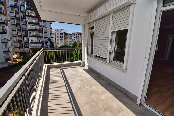 A 3+1 apartment in the Gursu - Antalya neighborhood 