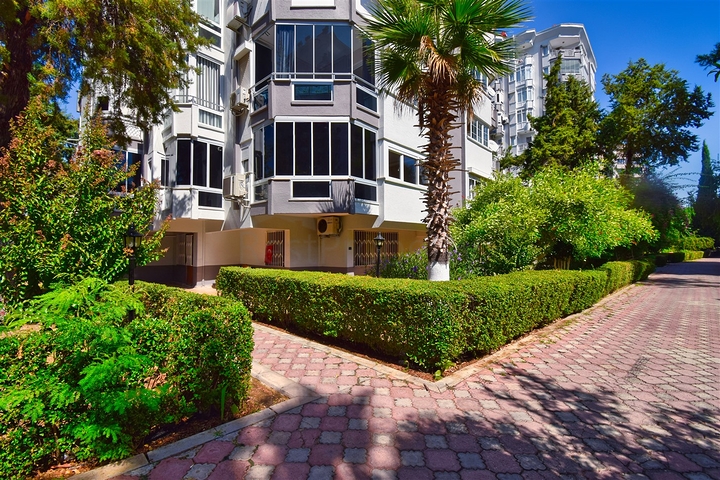 3+1 apartment in the Gursu - Antalya neighborhood 