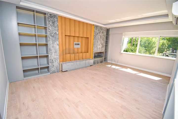 3+1 apartment in the Gursu - Antalya neighborhood 