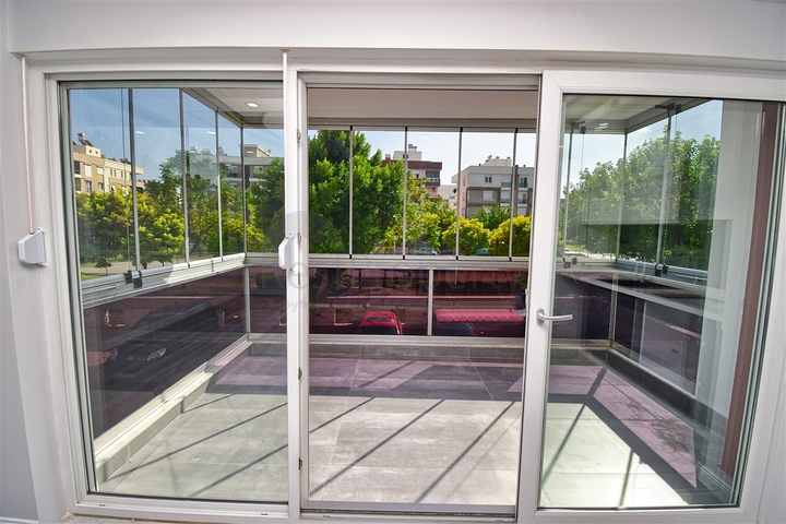 A 3+1 apartment in the Kyzyltoprak - Antalya neighborhood 