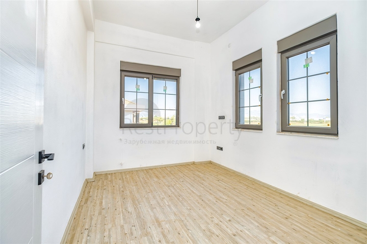 5+1 villa in Doshemealti - Antalya area 