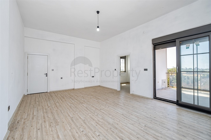 5+1 villa in Doshemealti - Antalya area 