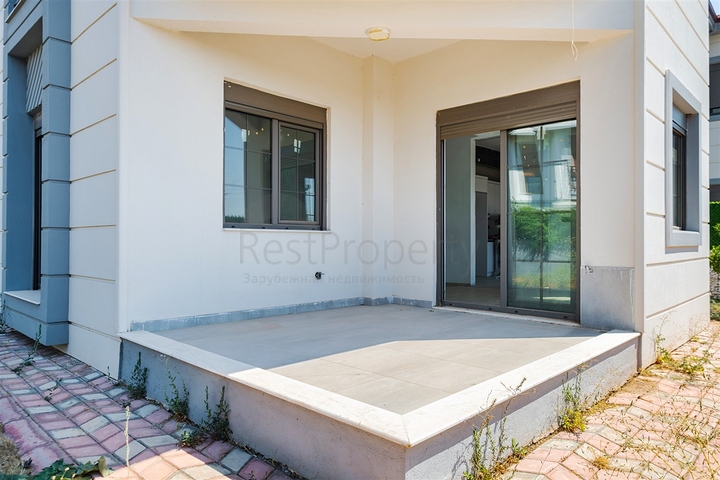 5+1 villa in Doshemealti - Antalya area 