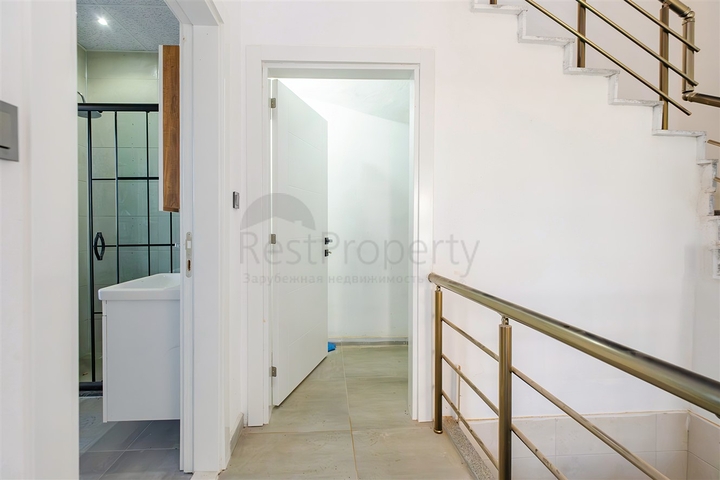 5+1 villa in Doshemealti - Antalya area 