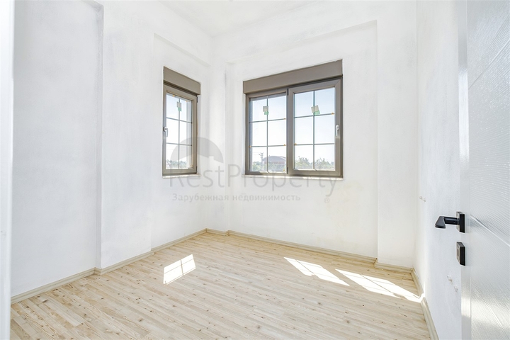 5+1 villa in Doshemealti - Antalya area 