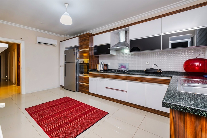 3+1 apartment in Antalya city center 