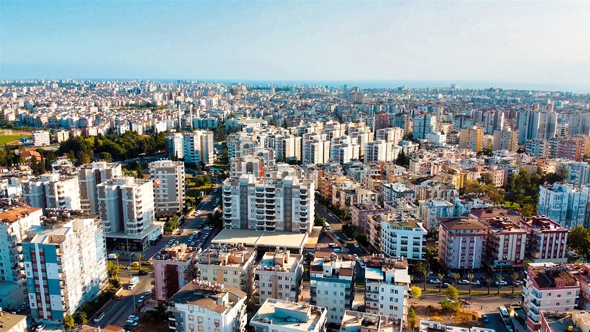 3+1 apartment in Antalya city center 